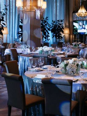 Столы и стулья гостей / Банкет в Весенняя / Летняя, Классика от Garden Poetry event and decor 2