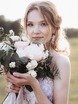 С аксессуарами / Цветами / Фатой, Распущенные, С плетением, Волны, Локоны / Локоны на один бок от Nadya Nezhinka Beauty Studio 2