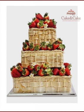 Мастика Трехъярусные 1 от Кондитерская Сake & Сake