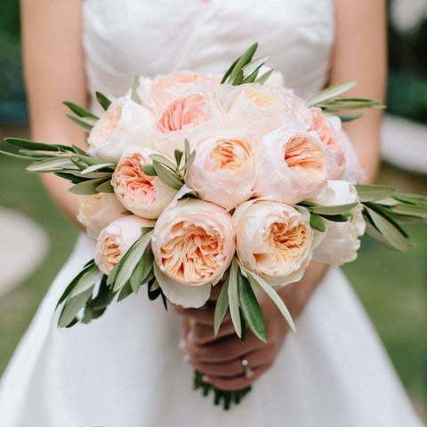 Монобукет из одного вида цветов, Классический круглый name от Студия флористики The flowers 1